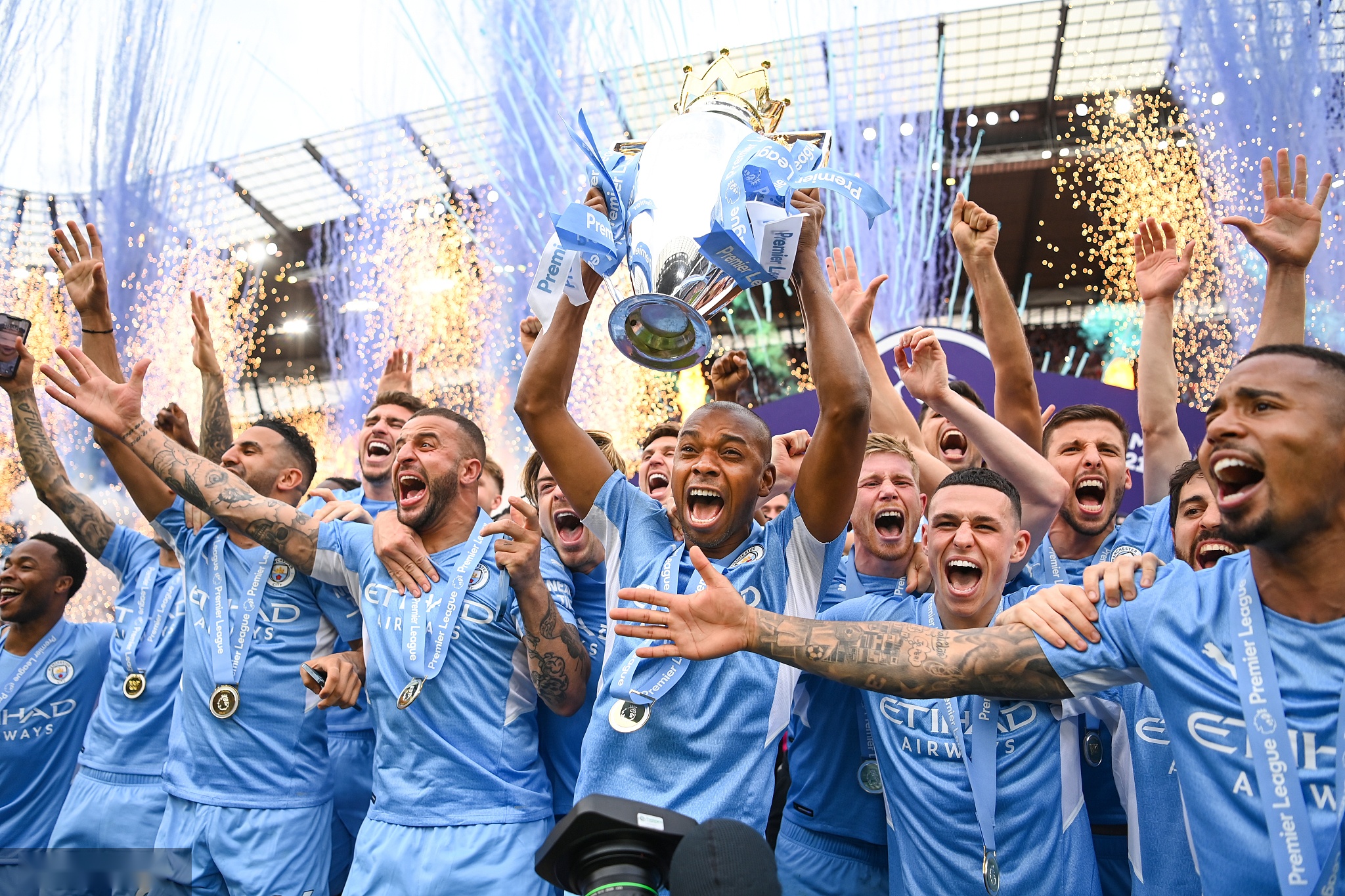 提醒我们 提醒我们