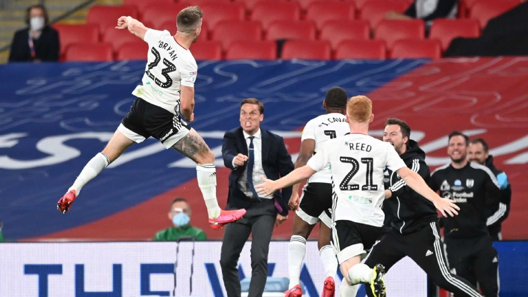 持高昂的斗 持高昂的斗